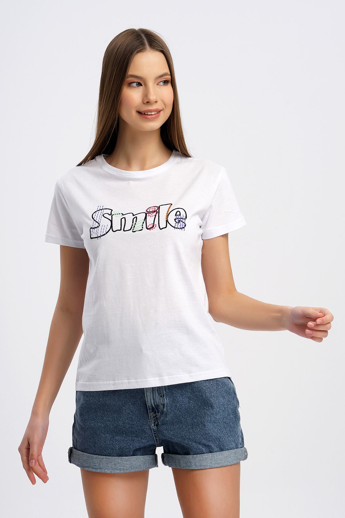 Smile Nakışlı T-shirt-Beyaz